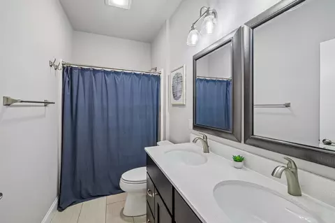 Bath - 4538 E Oak Ln, Windsor, WI 53598 photo 2 of 5