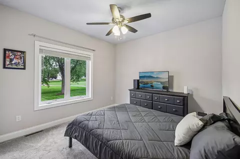 Bedroom - 4538 E Oak Ln, Windsor, WI 53598 photo 1 of 7