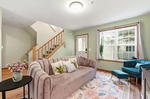 2055 Mckenna Blvd, Madison, WI 53711