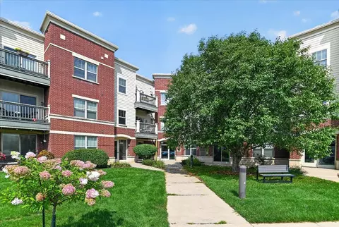 5196 Sassafras Dr #209, Fitchburg, WI 53711