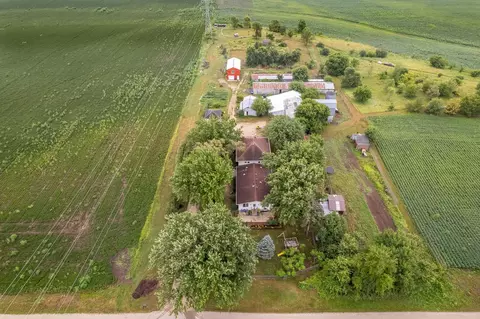 View/Area - 1516 E Philhower Rd, Beloit, WI 53511 photo 1 of 11