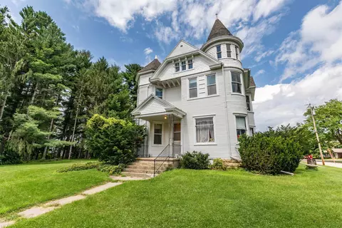 539 Congress St, Bloomington, WI 53804