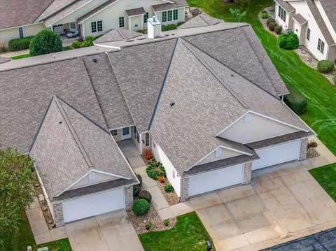 622 Springbrook Cir #43, Deforest, WI 53532 photo 48