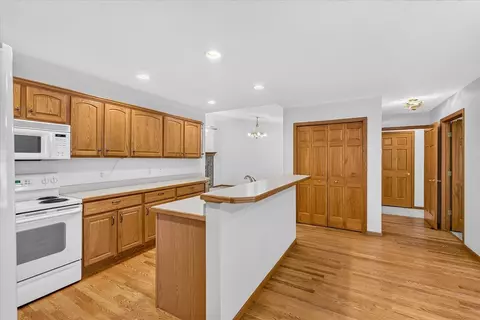 622 Springbrook Cir #43, Deforest, WI 53532 photo 7