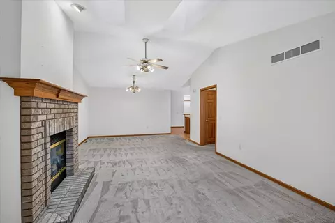 622 Springbrook Cir #43, Deforest, WI 53532 photo 24