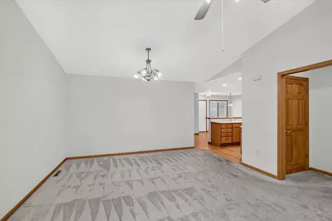 622 Springbrook Cir #43, Deforest, WI 53532 photo 20