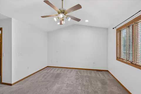 622 Springbrook Cir #43, Deforest, WI 53532 photo 32