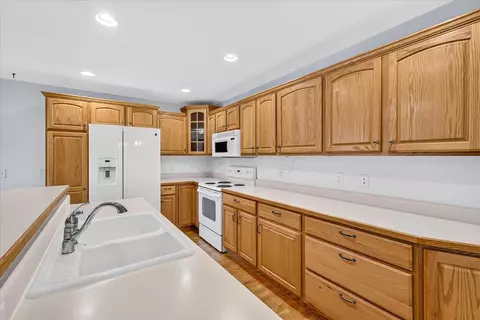 622 Springbrook Cir #43, Deforest, WI 53532 photo 12