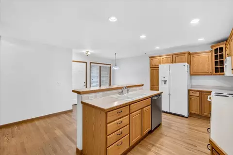 622 Springbrook Cir #43, Deforest, WI 53532 photo 14