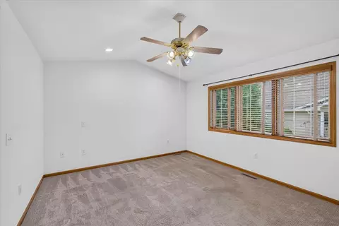 622 Springbrook Cir #43, Deforest, WI 53532 photo 31