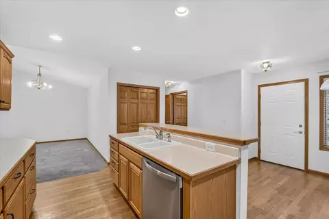 622 Springbrook Cir #43, Deforest, WI 53532 photo 15