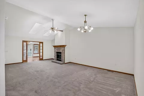 622 Springbrook Cir #43, Deforest, WI 53532 photo 16