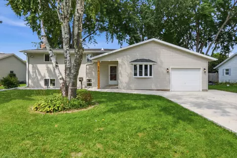 926 Frederick St, Sun Prairie, WI 53590
