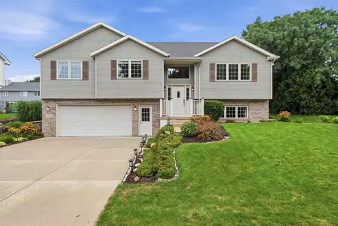 1182 Broadway Dr, Sun Prairie, WI 53590