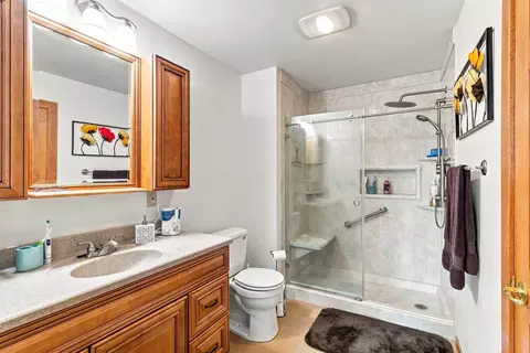 Bath - n2490 Carnie Road, Monroe, WI 53566 photo 2 of 2