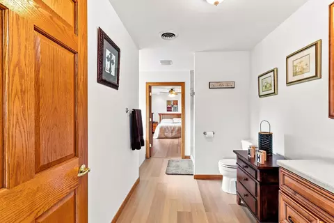 Entry Way - n2490 Carnie Road, Monroe, WI 53566 photo 2 of 4
