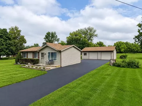 154 George St, Sharon, WI 53585