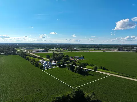 View/Area - 2724 E Stateline Rd, Beloit, WI 53511 photo 2 of 16