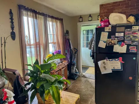 Entry Way - 2724 E Stateline Rd, Beloit, WI 53511 photo 1 of 1