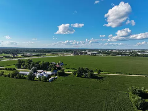 View/Area - 2724 E Stateline Rd, Beloit, WI 53511 photo 8 of 16