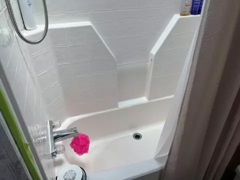 Bath - 832 Ruffalo Dr, Plainfield, WI 54966 photo 5 of 9