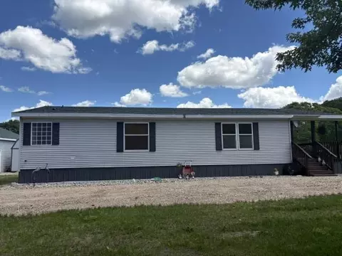 Exterior - 832 Ruffalo Dr, Plainfield, WI 54966 photo 6 of 26