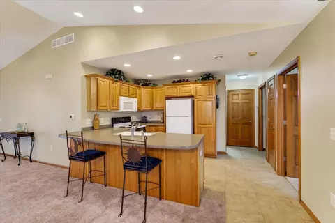 Kitchen - 640 Springbrook Cir, Deforest, WI 53532 photo 1 of 4