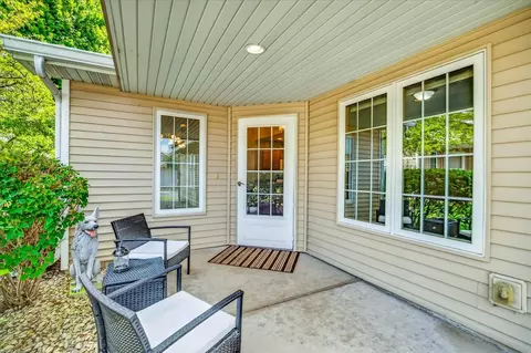 Exterior - 640 Springbrook Cir, Deforest, WI 53532 photo 5 of 6