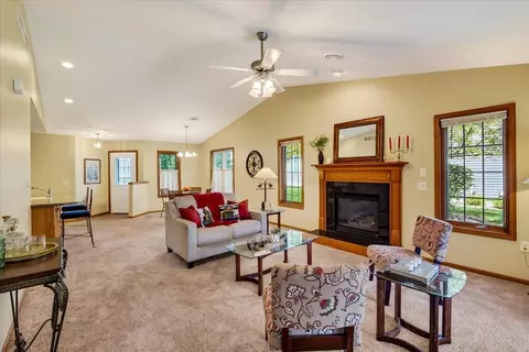 Living - 640 Springbrook Cir, Deforest, WI 53532 photo 2 of 2