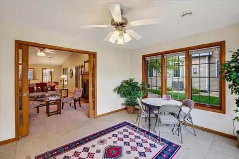 Dining - 640 Springbrook Cir, Deforest, WI 53532 photo 2 of 2