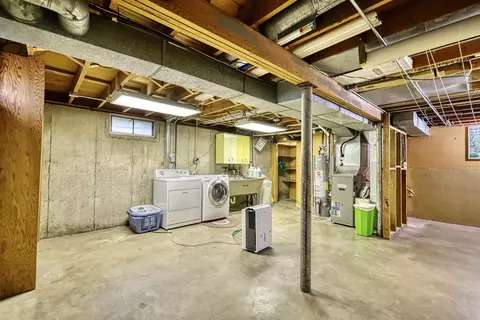 2012 S Terry Ct, Beloit, WI 53511 photo 22