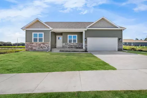 327 Wild Rose Way, Stoughton, WI 53589