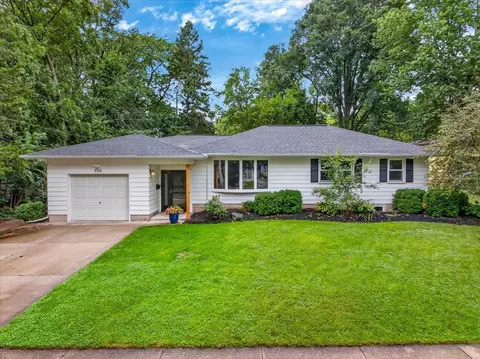 638 Orchard Dr, Madison, WI 53711