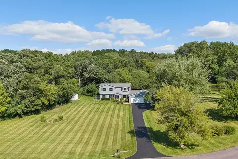 4862 Hickory Trl, Middleton, WI 53562