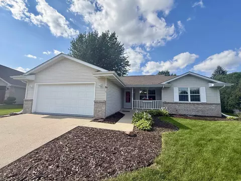 4333 Fieldcrest Dr, Janesville, WI 53546