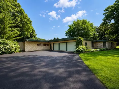 1520 Emerson St, Beloit, WI 53511
