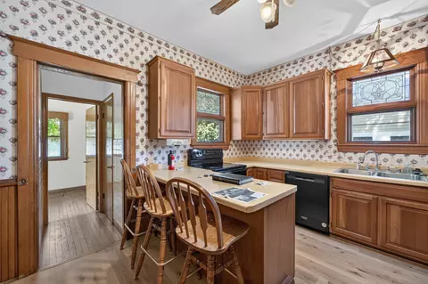 Kitchen - 954 Bluff St, Beloit, WI 53511 photo 1 of 4