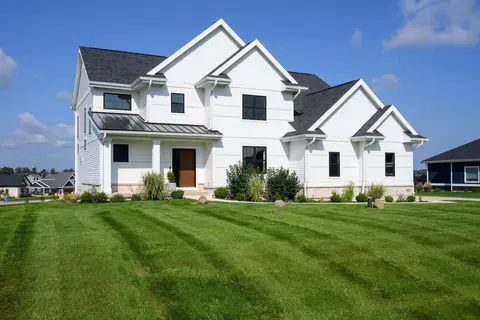 6629 Morning Dew Ln, Sun Prairie, WI 53590