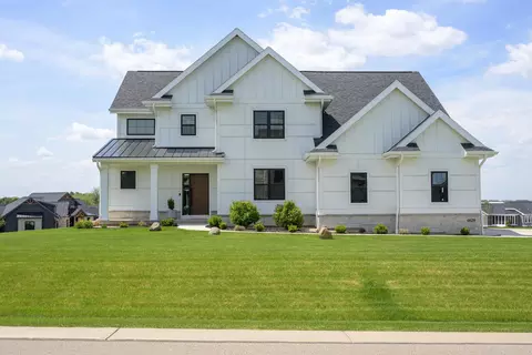 6629 Morning Dew Ln, Sun Prairie, WI 53590