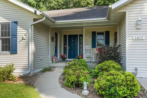 1417 Ridgeview Dr, Reedsburg, WI 53959