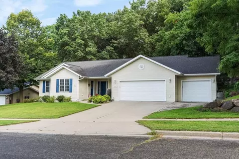 1417 Ridgeview Dr, Reedsburg, WI 53959