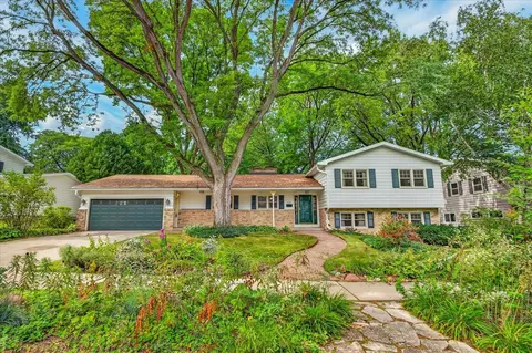310 Cheyenne Trl, Madison, WI 53705