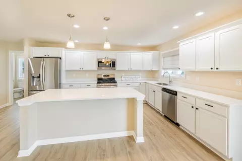 Kitchen - 3687 Cardinal Dr, Beloit, WI 53511 photo 1 of 4