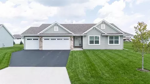3687 Cardinal Dr, Beloit, WI 53511