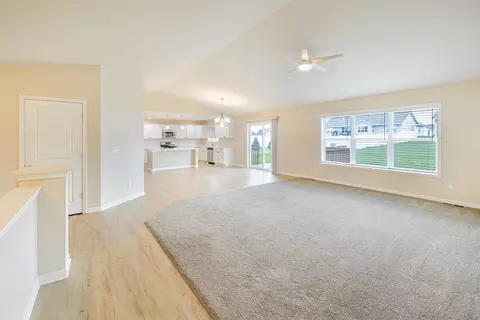 Living - 3687 Cardinal Dr, Beloit, WI 53511 photo 5 of 5