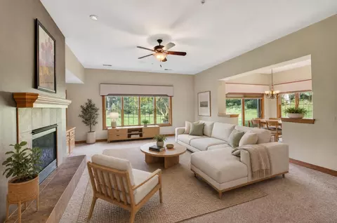 9001 Hawks Reserve Ln #103, Verona, WI 53593