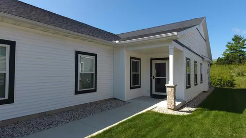 3835 Tanglewood Pl, Janesville, WI 53546