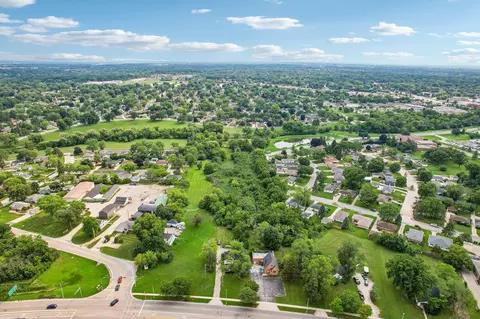 7 27 Acres Main St, Menomonee Falls, WI 53051
