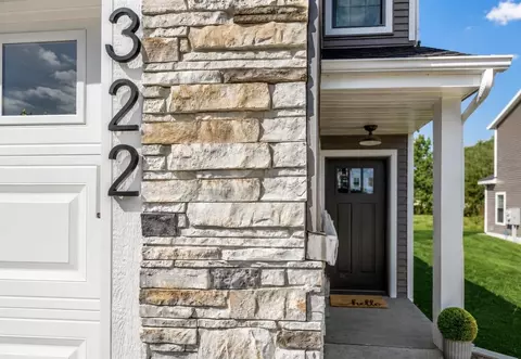 322 Maple St, Pardeeville, WI 53954