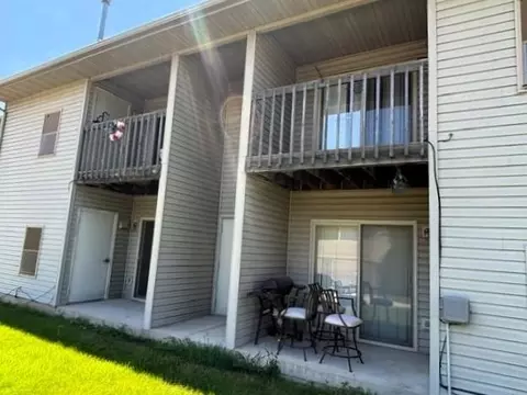 Exterior - 209-211 213-215 Fox Trl, Fall River, WI 53932 photo 4 of 5